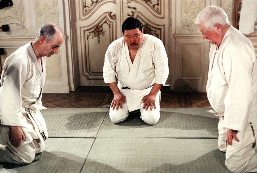 Still of Louis de Funès, Jean Gabin and Iska Khan in The Tattoo (1968)