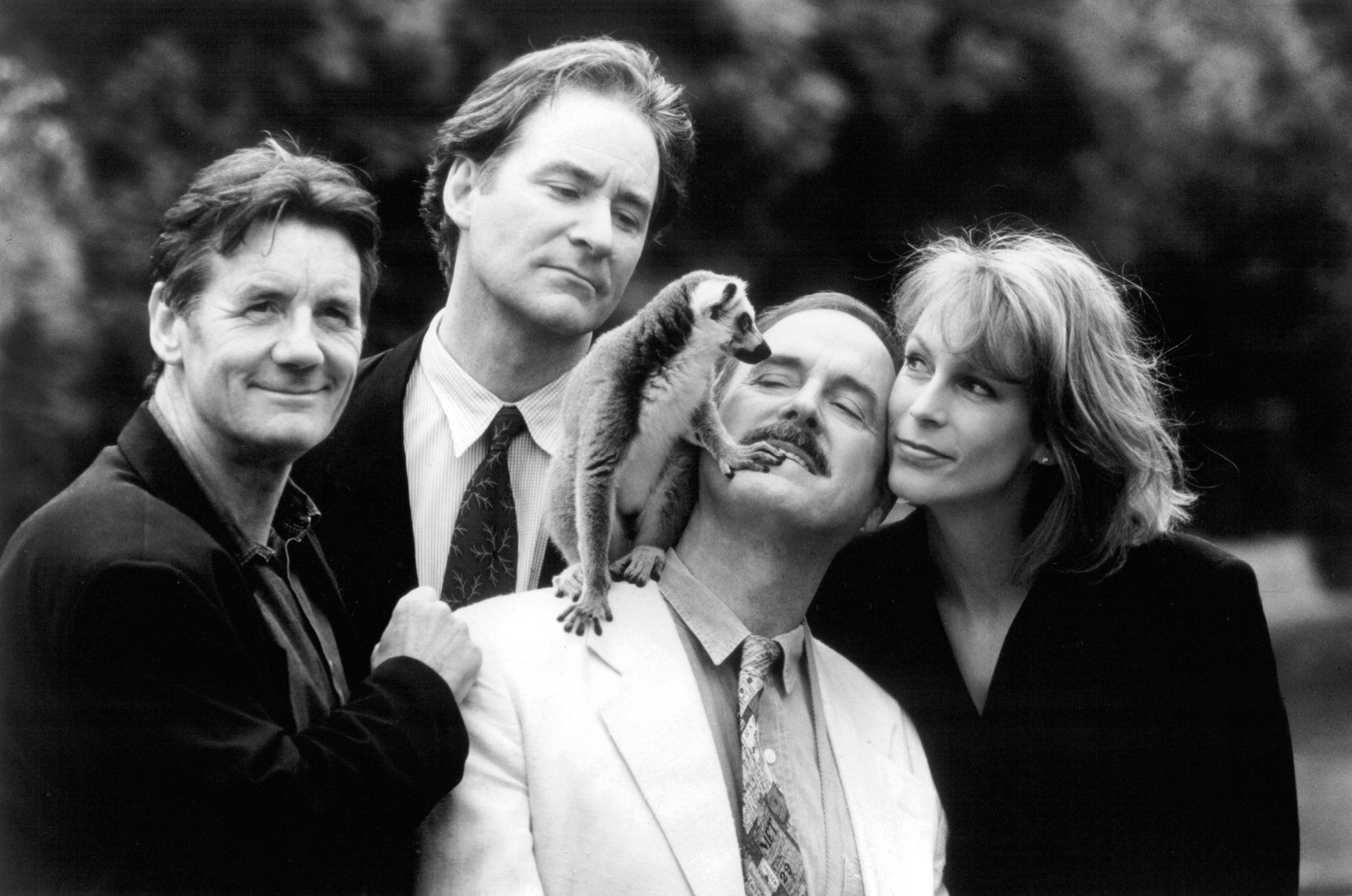Still of John Cleese, Jamie Lee Curtis, Kevin Kline and Michael Palin in Fierce Creatures (1997)