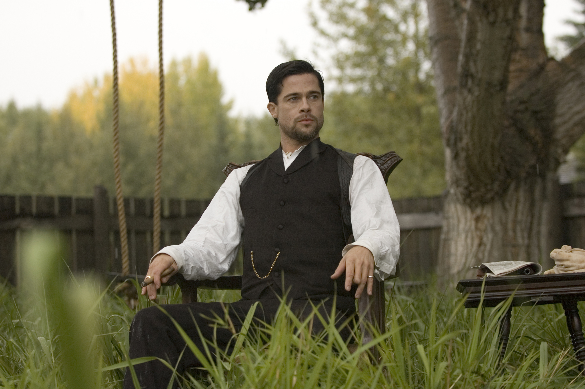 Still of Brad Pitt in The Assassination of Jesse James by the Coward Robert Ford (2007)