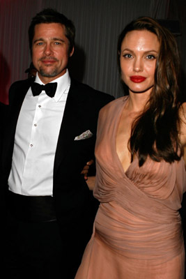 Brad Pitt and Angelina Jolie at event of Negarbingi sunsnukiai (2009)