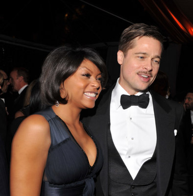 Brad Pitt and Taraji P. Henson at event of Keista Bendzamino Batono istorija (2008)