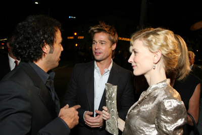 Brad Pitt, Cate Blanchett and Alejandro González Iñárritu at event of Babelis (2006)