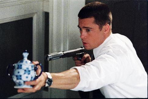 Still of Brad Pitt in Mr. & Mrs. Smith (2005)