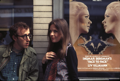 Still of Woody Allen and Diane Keaton in Ane Hol (1977)