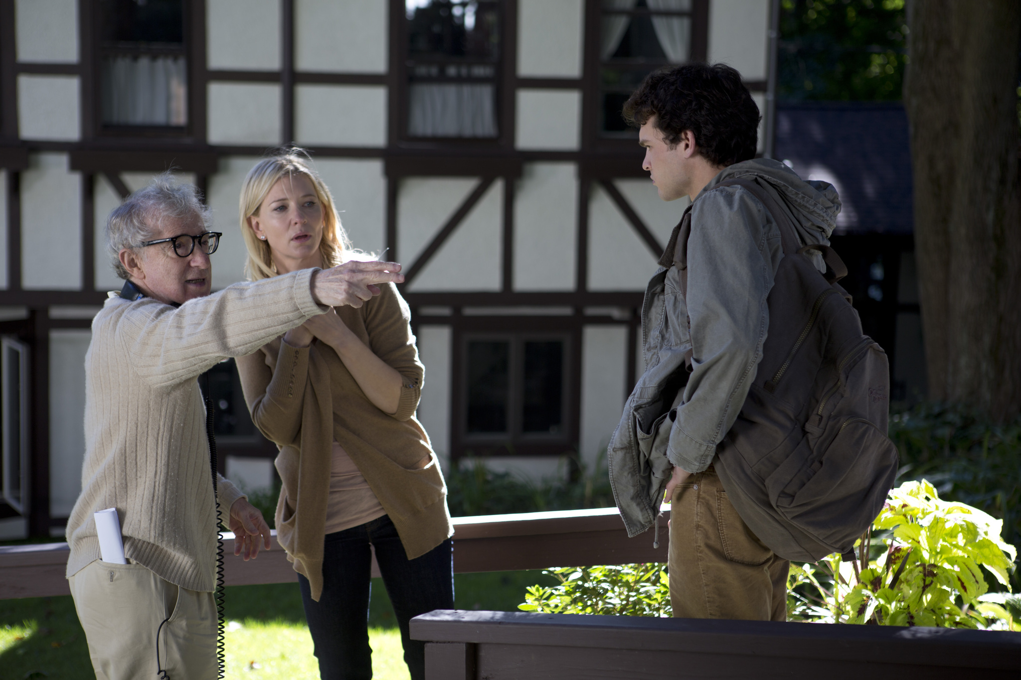 Woody Allen, Cate Blanchett and Alden Ehrenreich in Dzesmina (2013)