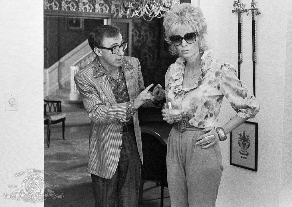 Still of Woody Allen and Mia Farrow in Broadway Danny Rose (1984)