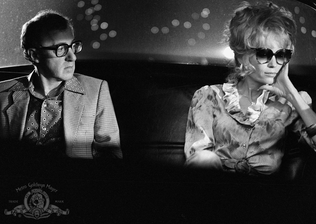 Still of Woody Allen and Mia Farrow in Broadway Danny Rose (1984)