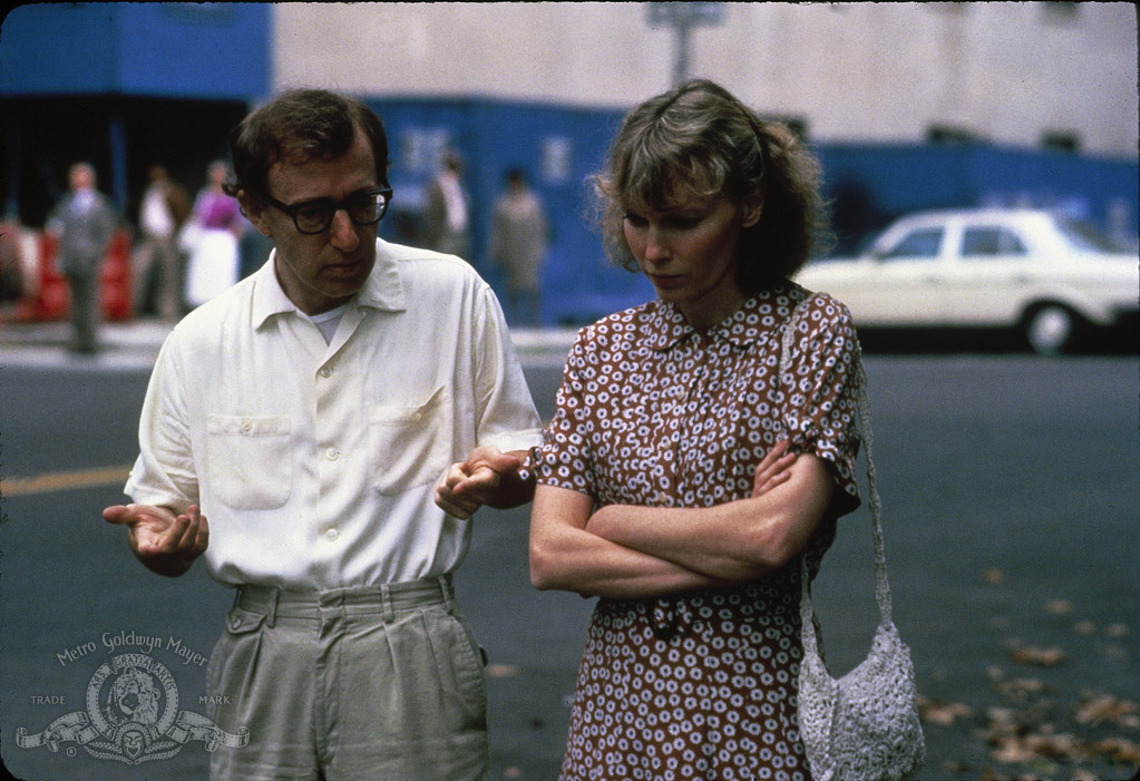 Still of Woody Allen and Mia Farrow in Hannah and Her Sisters (1986)