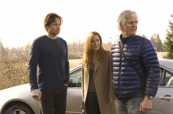 Still of Gillian Anderson, David Duchovny and Chris Carter in The X Files: I Want to Believe (2008)