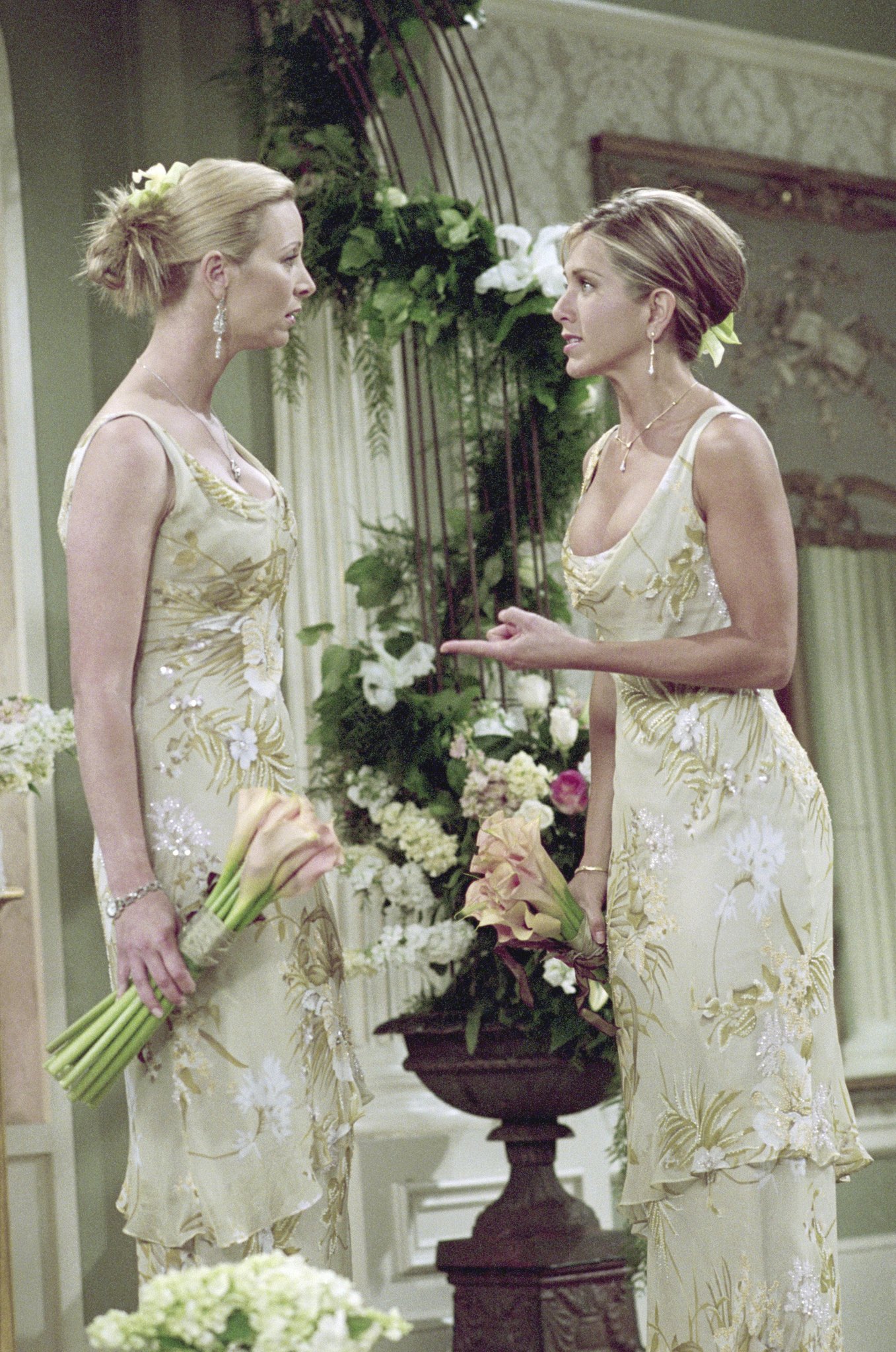 Still of Jennifer Aniston and Lisa Kudrow in Draugai (1994)