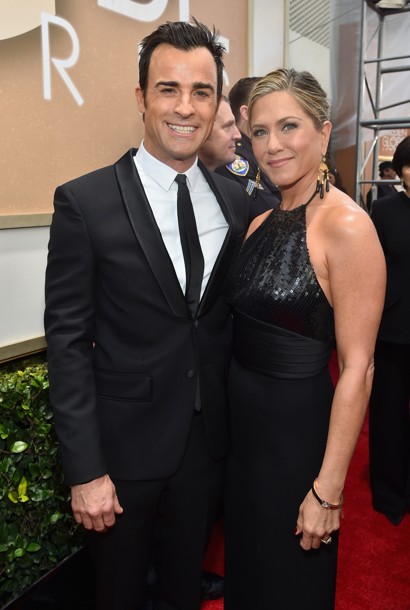 Jennifer Aniston and Justin Theroux at event of 72nd Golden Globe Awards (2015)