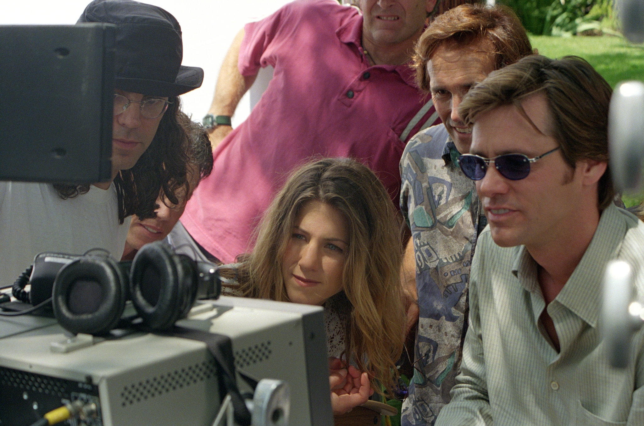 Still of Jennifer Aniston, Jim Carrey and Tom Shadyac in Bruce Almighty (2003)