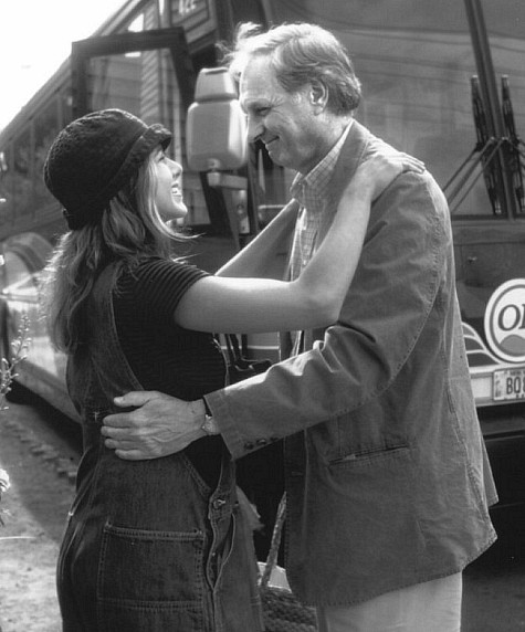 Still of Jennifer Aniston and Alan Alda in The Object of My Affection (1998)