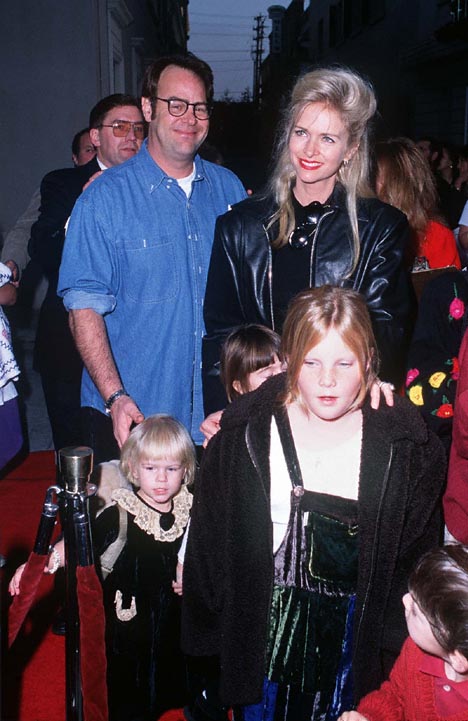Dan Aykroyd and Donna Dixon at event of Jumanji (1995)