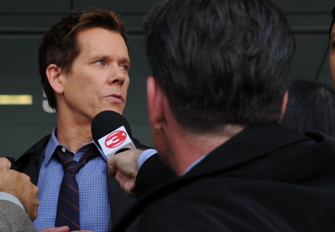 Still of Kevin Bacon in The Following (2013)