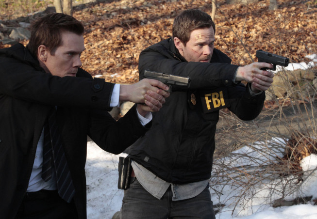 Still of Kevin Bacon and Shawn Ashmore in The Following (2013)