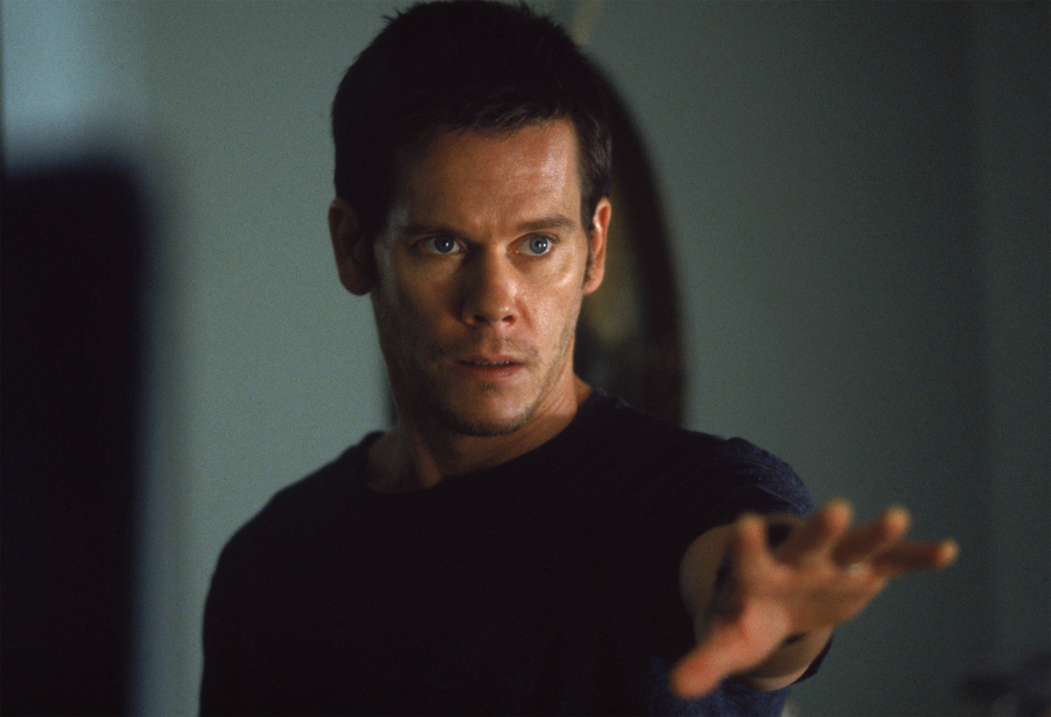 Still of Kevin Bacon in Stir of Echoes (1999)