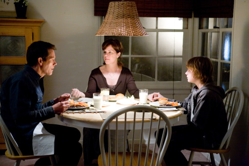 Still of Kevin Bacon, Marcia Gay Harden and Miles Heizer in Rails & Ties (2007)