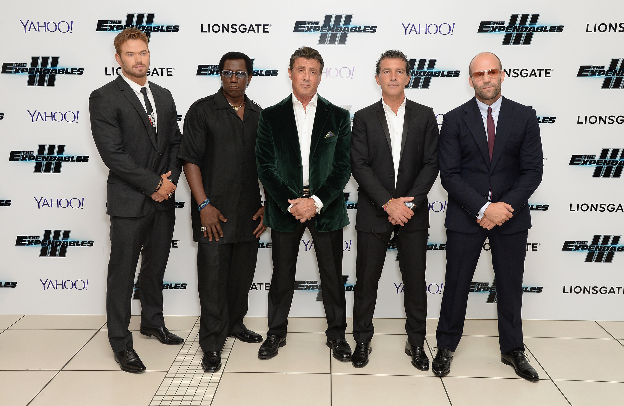Antonio Banderas, Sylvester Stallone, Wesley Snipes, Jason Statham and Kellan Lutz at event of Nesunaikinami 3 (2014)