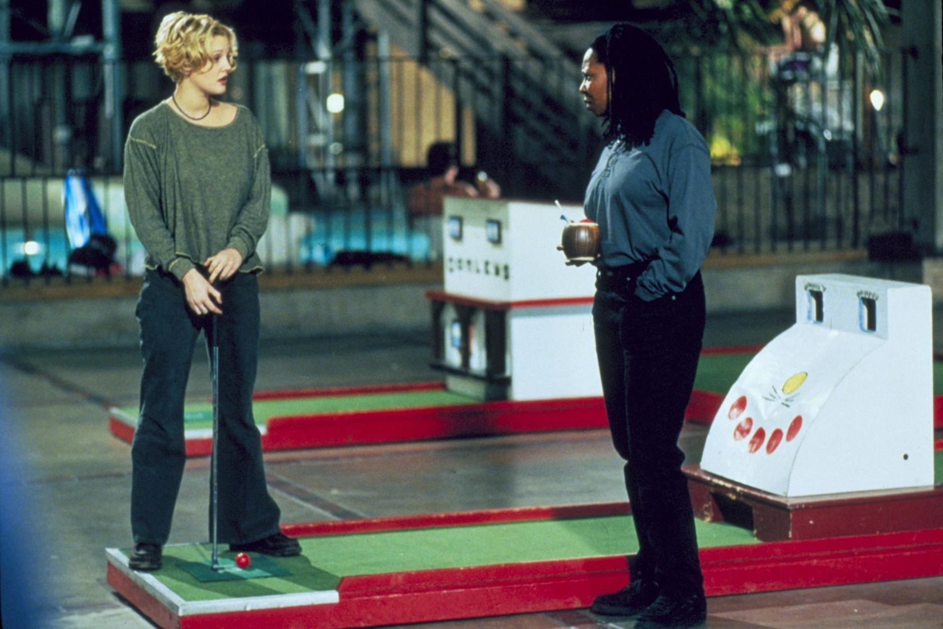 Still of Drew Barrymore and Whoopi Goldberg in Boys on the Side (1995)