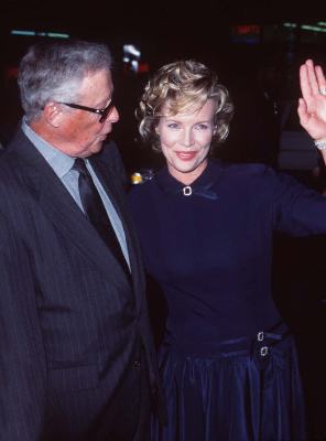 Kim Basinger at event of Los Andzelas slaptai (1997)