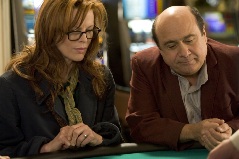 Still of Kim Basinger and Danny DeVito in Even Money (2006)