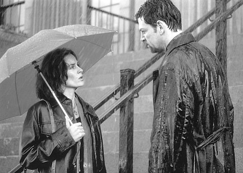 Still of Kenneth Branagh and Embeth Davidtz in The Gingerbread Man (1998)