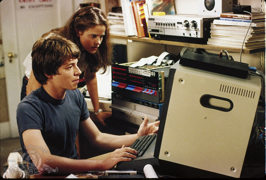 Still of Matthew Broderick and Ally Sheedy in Karo zaidimai (1983)