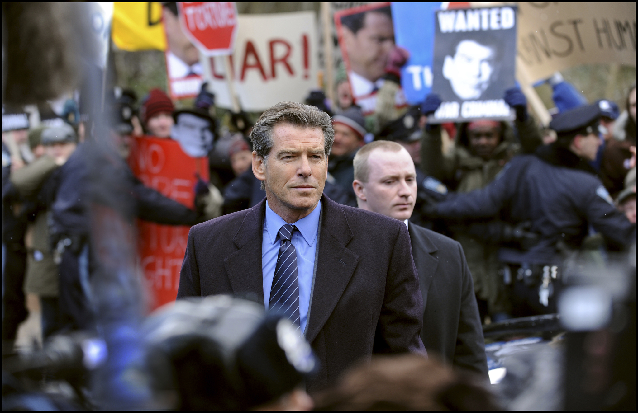 Still of Pierce Brosnan in Vaiduoklis (2010)