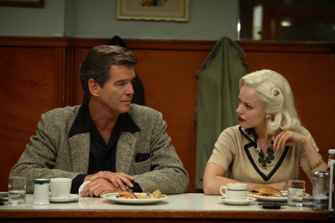 Still of Pierce Brosnan and Rachel McAdams in Married Life (2007)