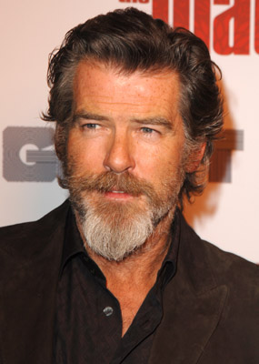 Pierce Brosnan at event of The Matador (2005)