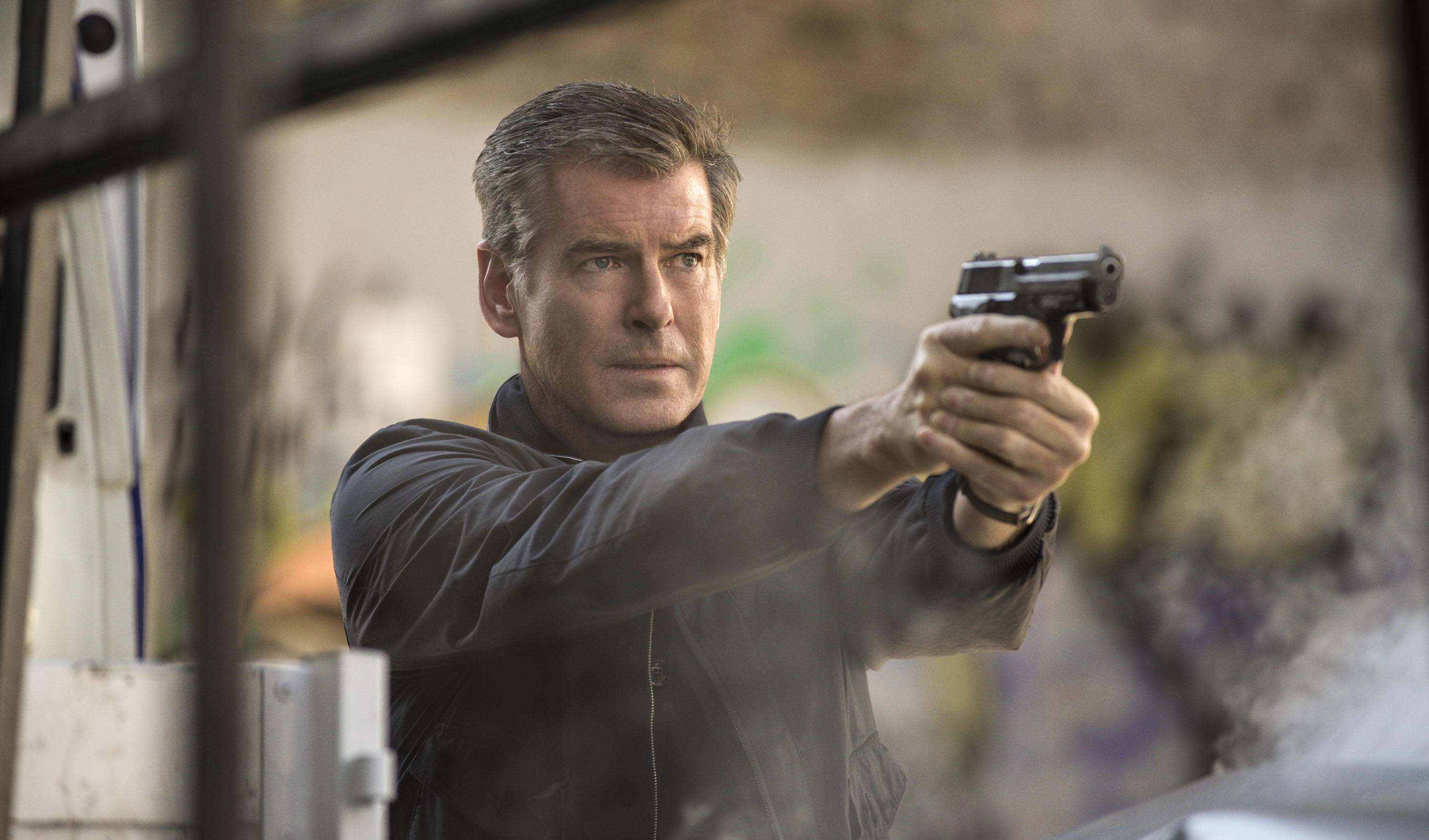 Still of Pierce Brosnan in Lapkricio zmogus (2014)