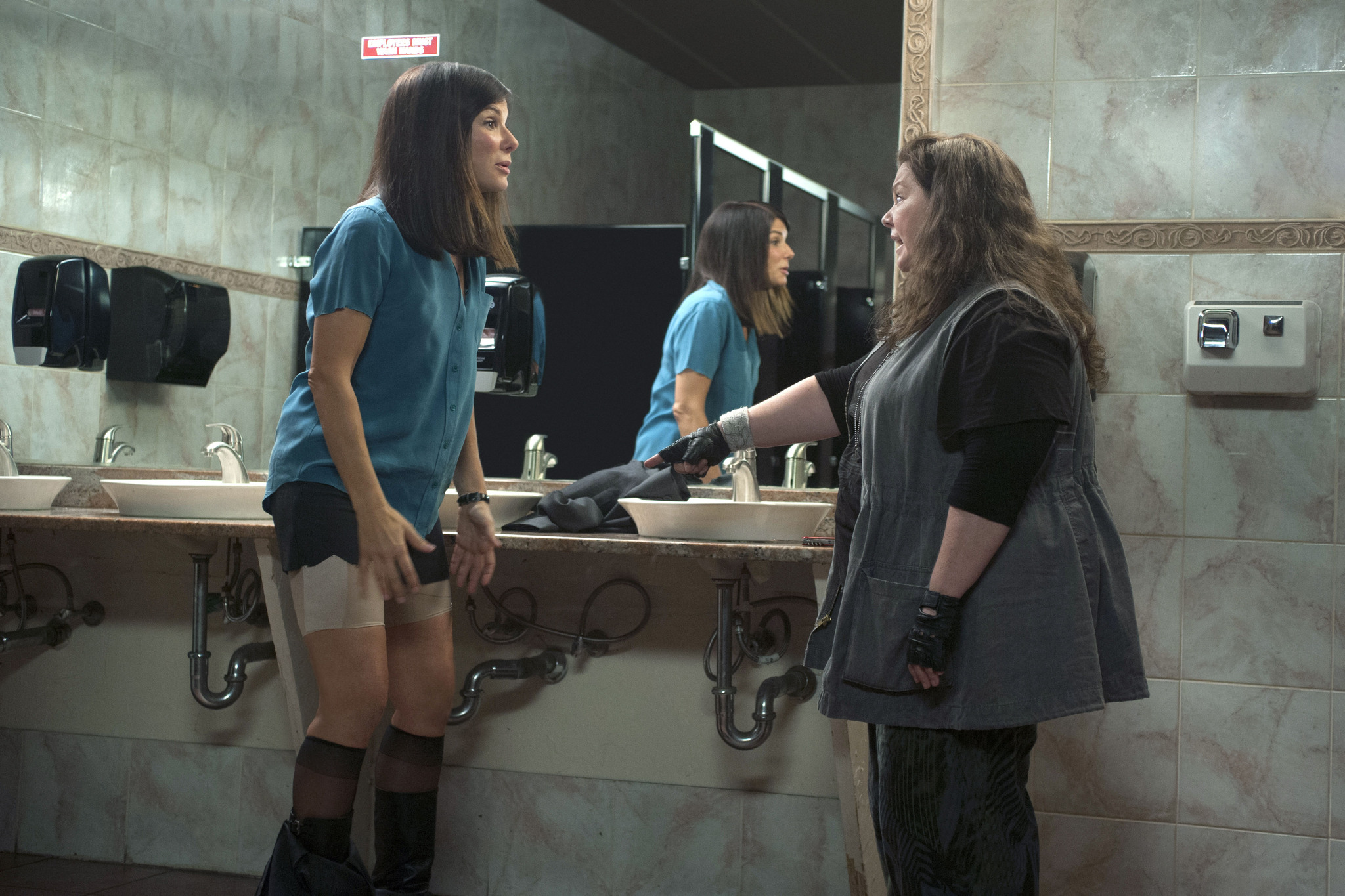 Still of Sandra Bullock and Melissa McCarthy in Vienas suvis. Dvi kulkos (2013)