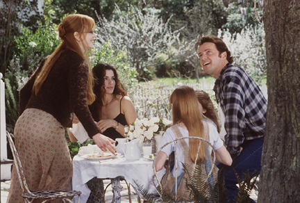 Sally, Gillian and Gary have a picnic