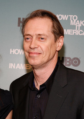 Steve Buscemi at event of How to Make It in America (2010)