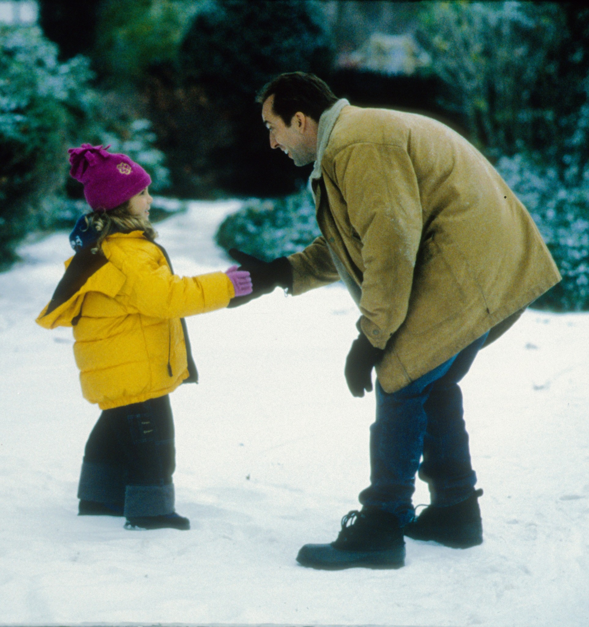 Still of Nicolas Cage and Makenzie Vega in Seimos galva (2000)