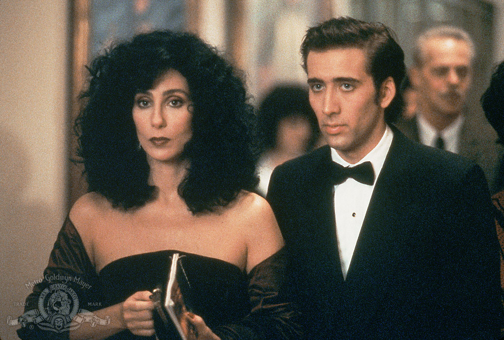 Still of Nicolas Cage and Cher in Pamise (1987)