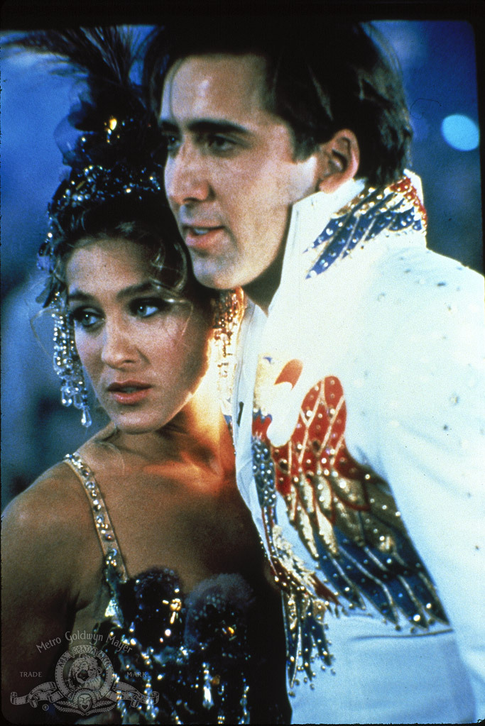 Still of Nicolas Cage and Sarah Jessica Parker in Honeymoon in Vegas (1992)