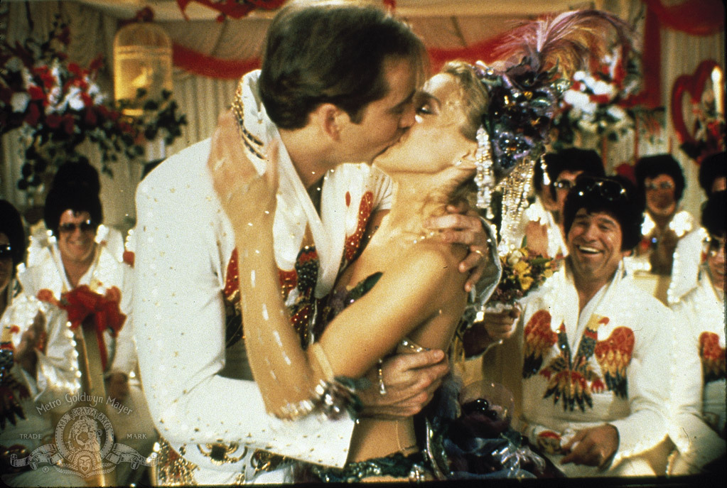Still of Nicolas Cage and Sarah Jessica Parker in Honeymoon in Vegas (1992)