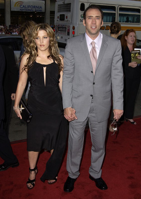 Nicolas Cage and Lisa Marie Presley at event of Windtalkers (2002)