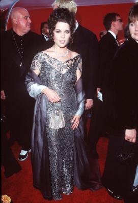 Neve Campbell at event of The 70th Annual Academy Awards (1998)