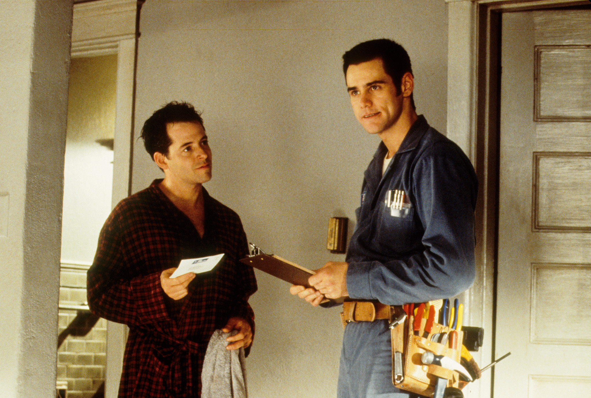 Still of Matthew Broderick and Jim Carrey in The Cable Guy (1996)