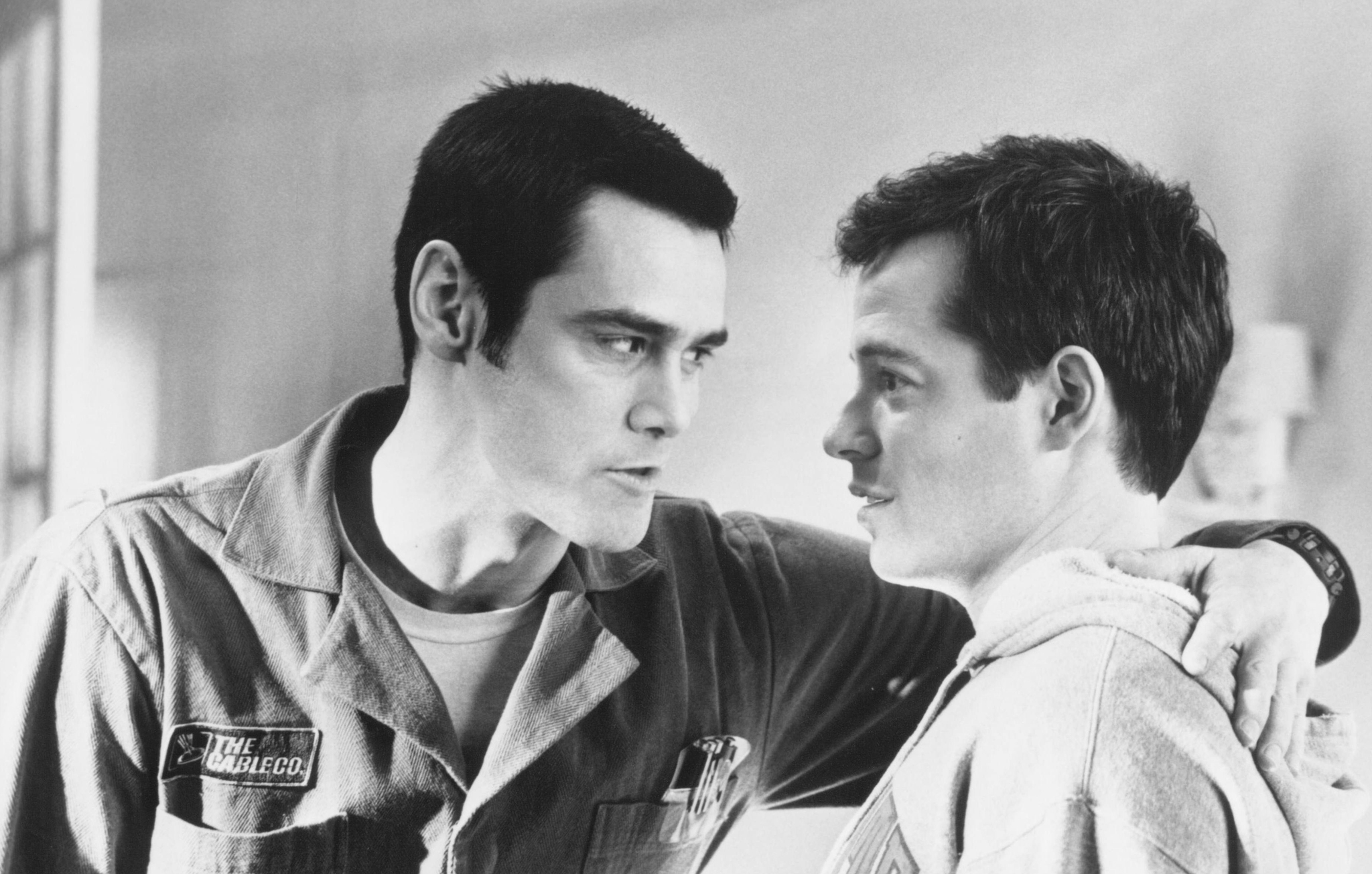 Still of Matthew Broderick and Jim Carrey in The Cable Guy (1996)