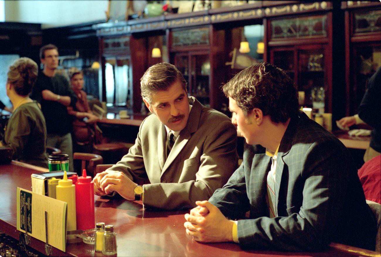 Still of George Clooney and Sam Rockwell in Confessions of a Dangerous Mind (2002)