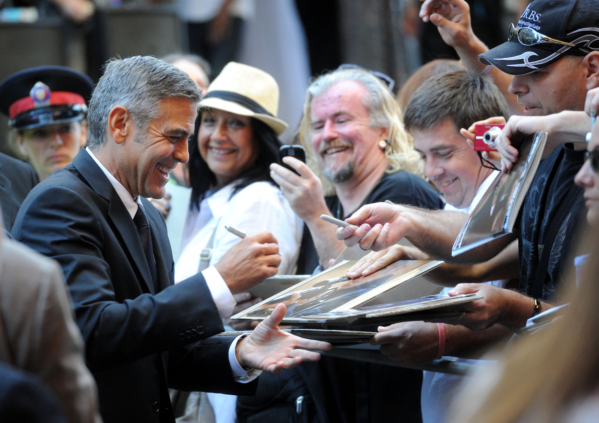 George Clooney at event of Paveldetojai (2011)