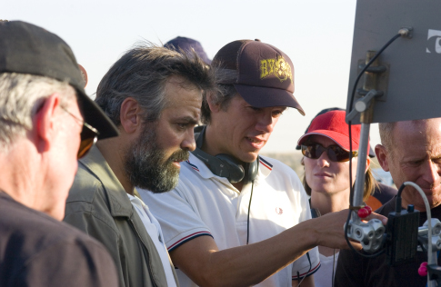 George Clooney and Stephen Gaghan in Syriana (2005)