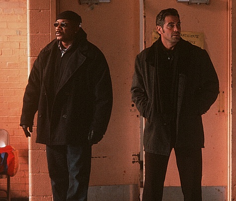 Still of George Clooney and Ving Rhames in Out of Sight (1998)