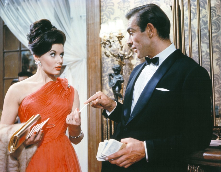 Still of Sean Connery and Eunice Gayson in Daktaras Ne (1962)
