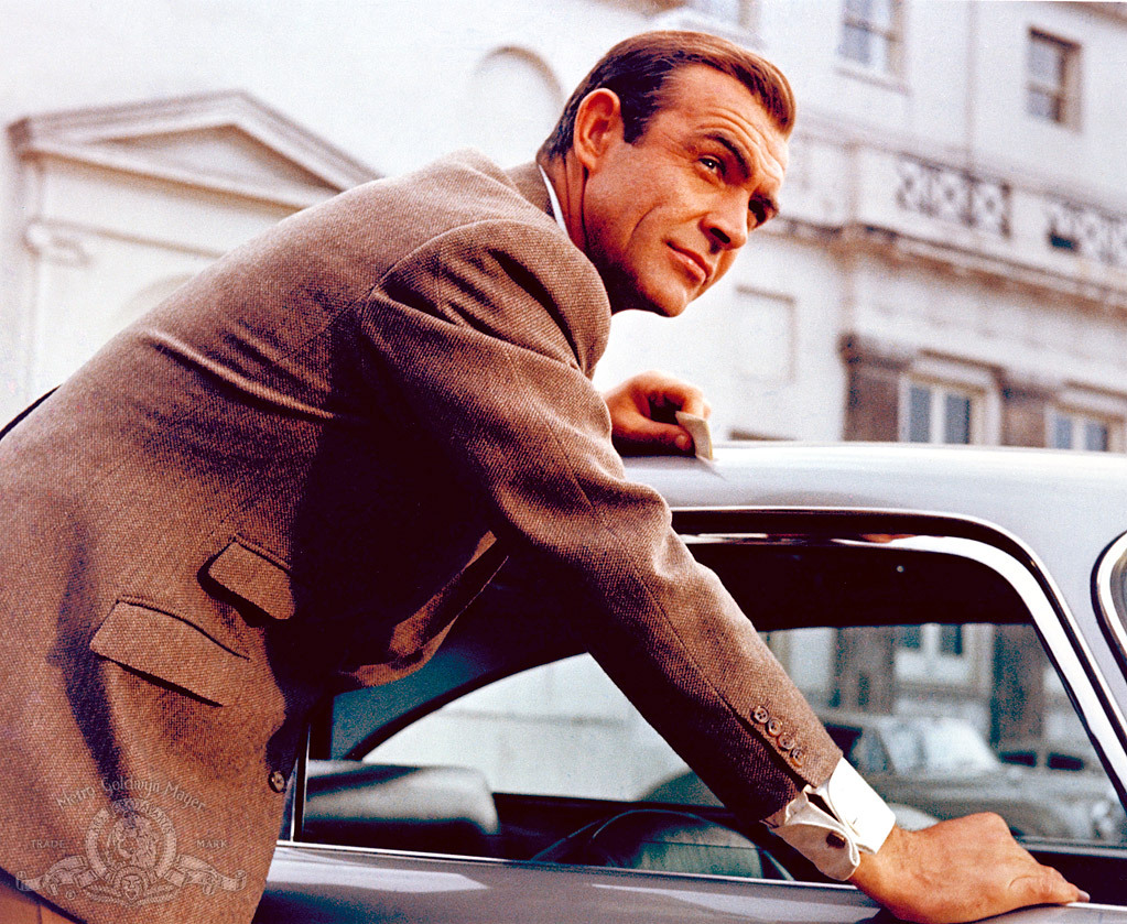 Still of Sean Connery in Auksapirstis (1964)