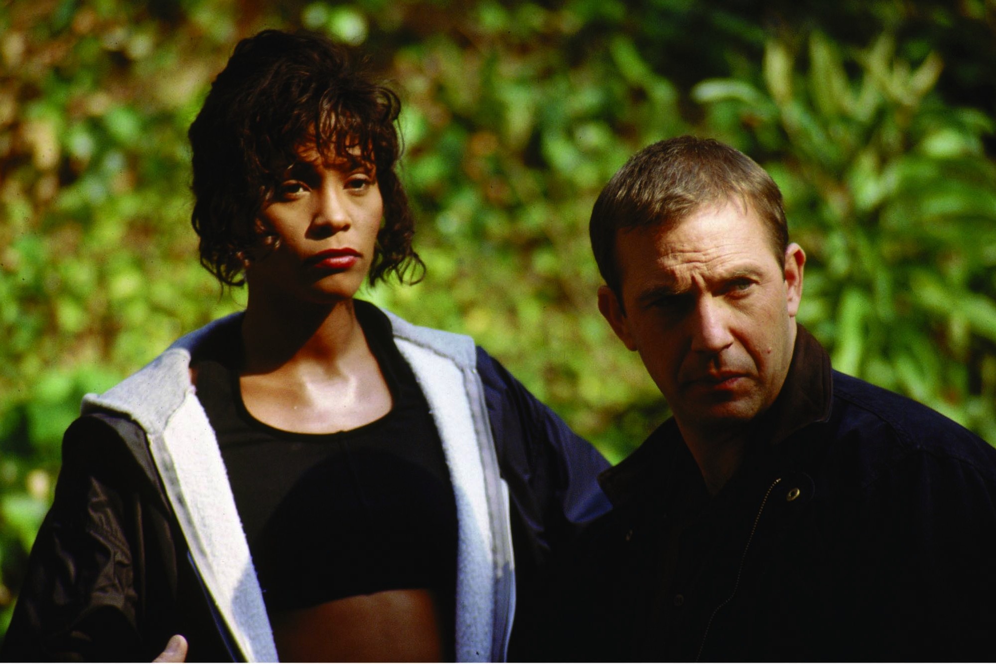 Still of Kevin Costner and Whitney Houston in The Bodyguard (1992)